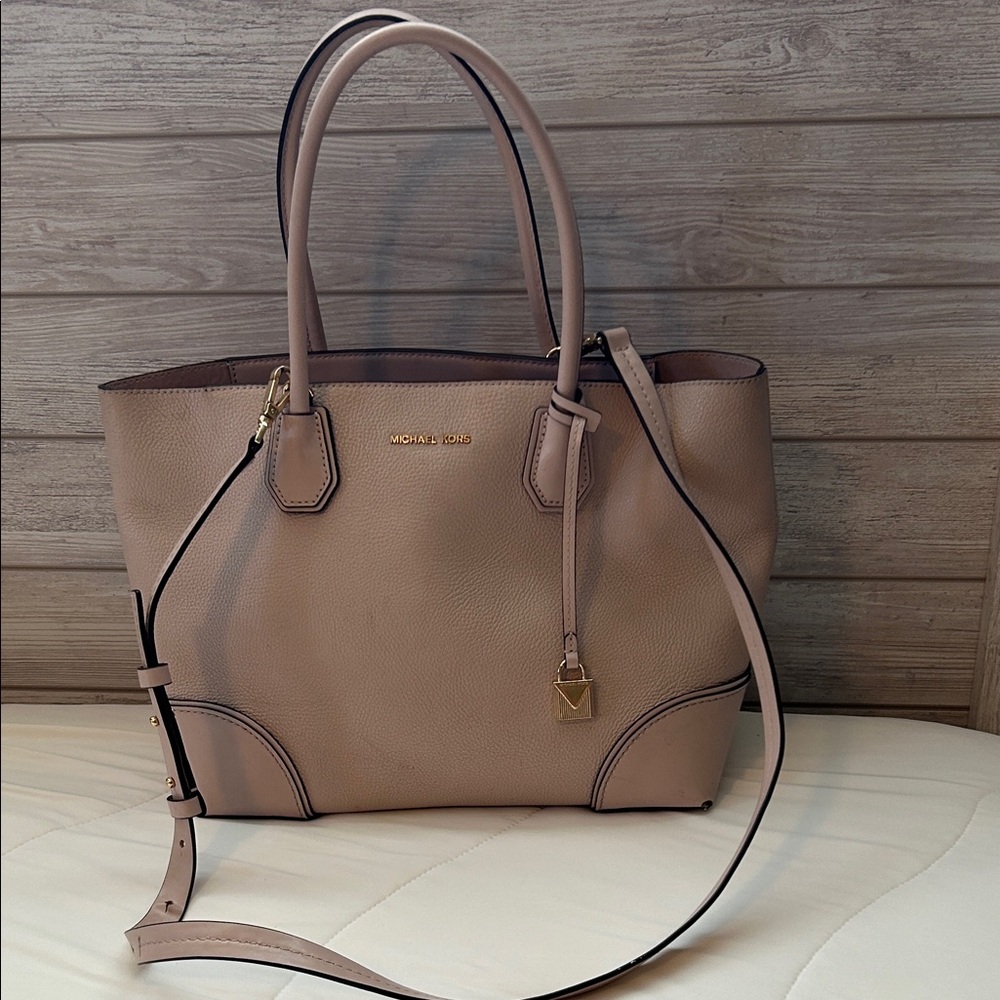 Michael Kors Beige Leather Tote